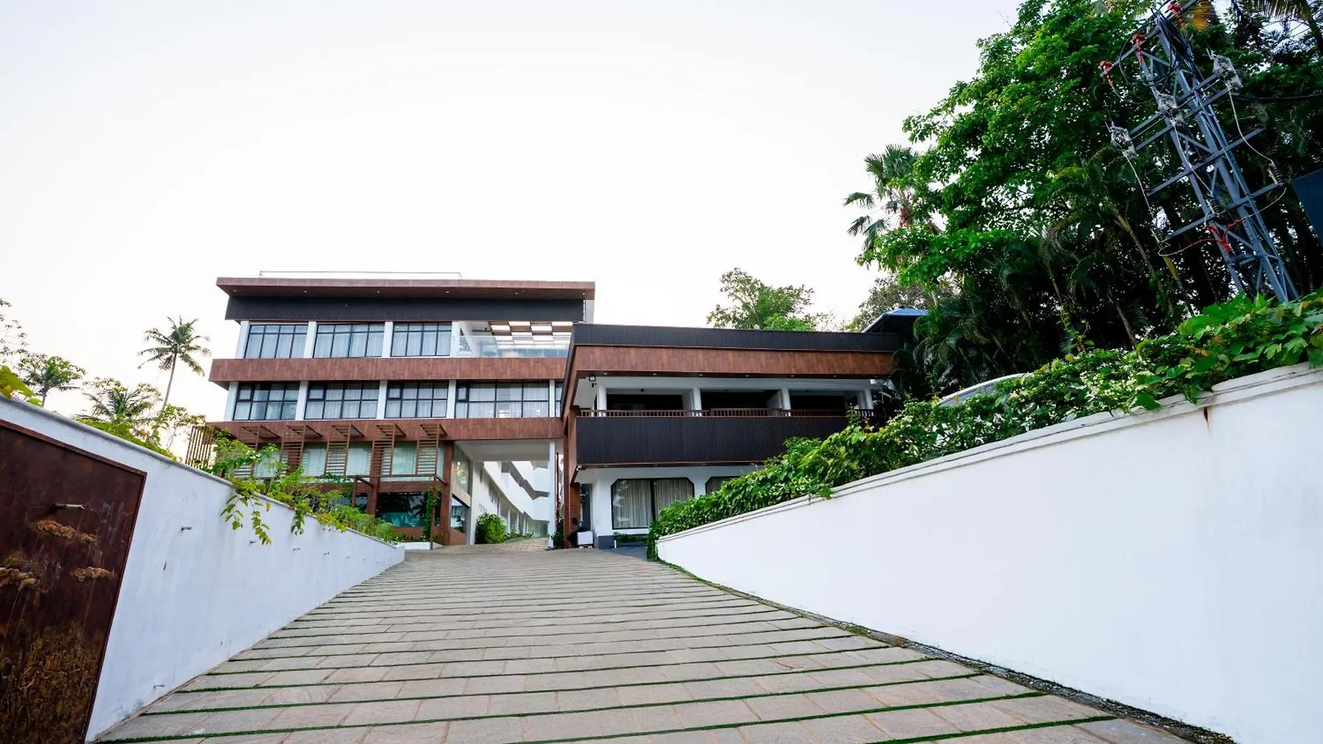 West Bay Marisol Hotel Varkala