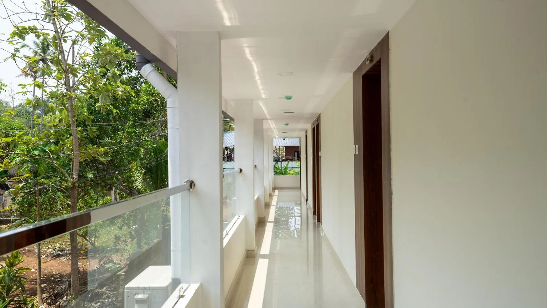 West Bay Marisol Hotel Varkala 4*,  India