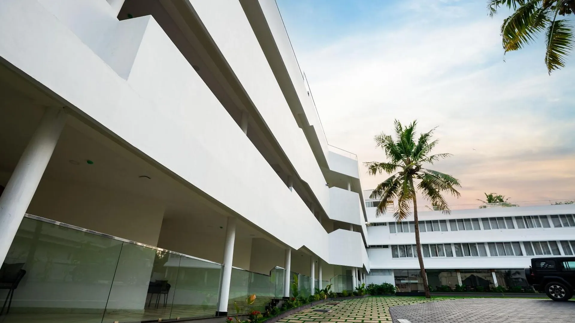 West Bay Marisol Hotel Varkala