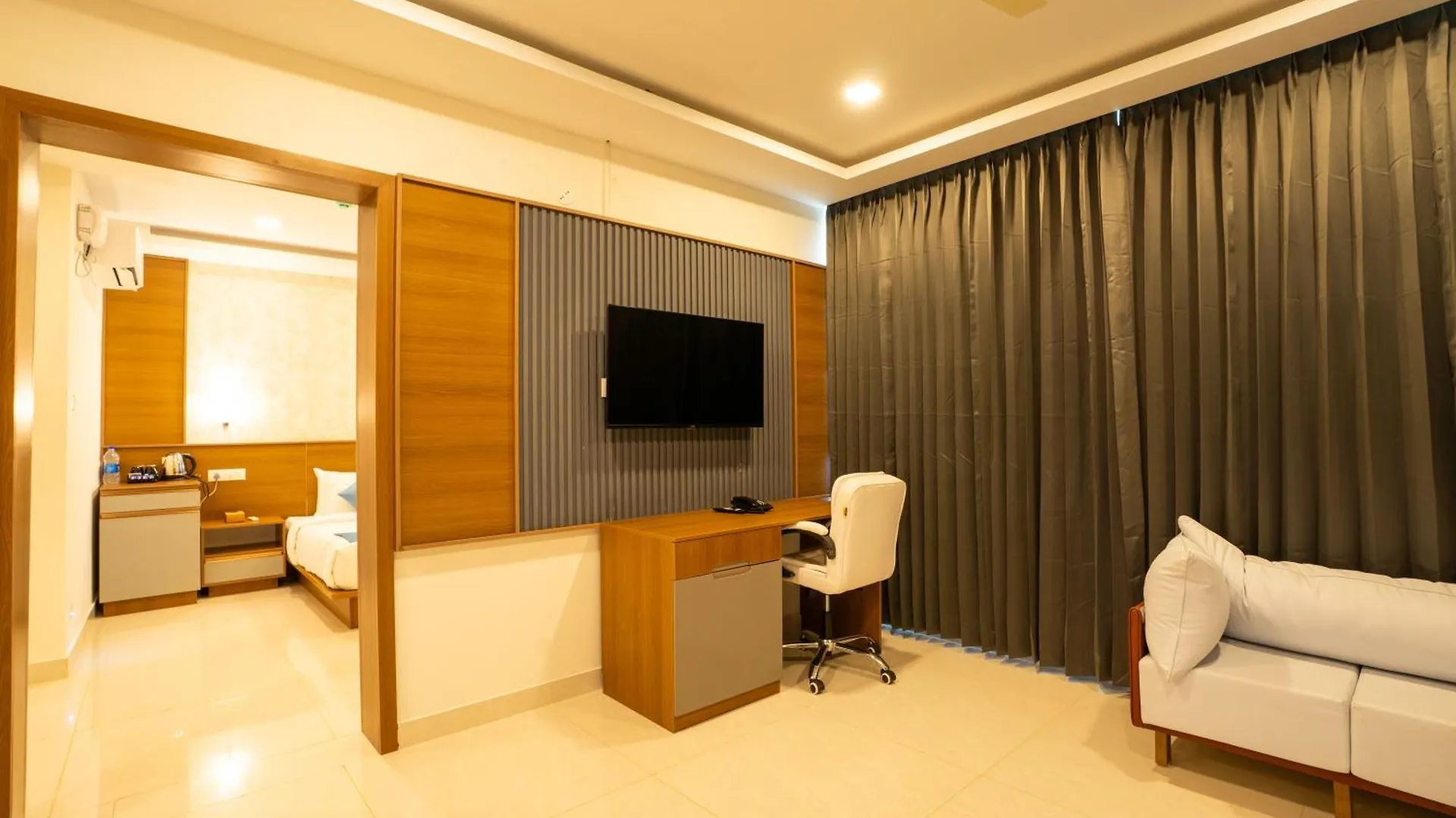 West Bay Marisol Hotel Varkala
